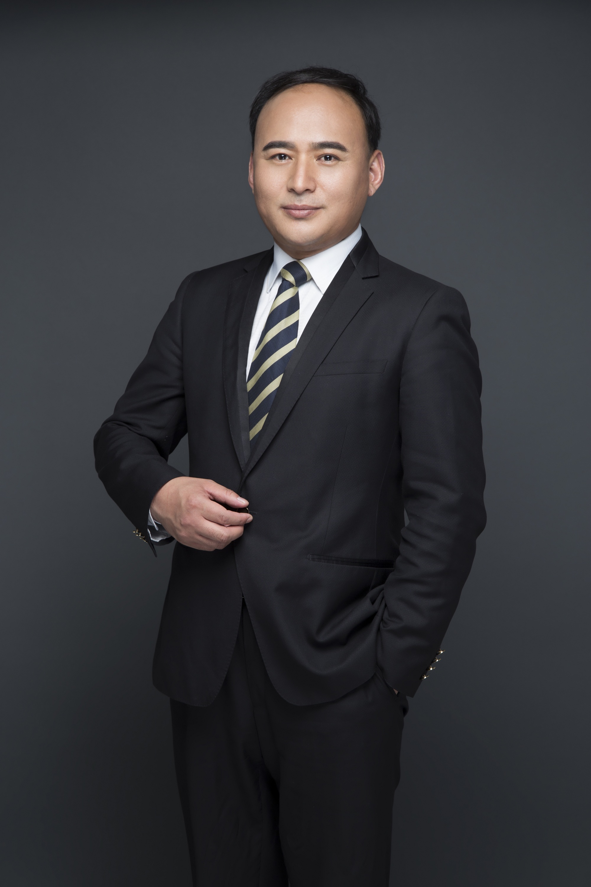 冯菊英 客户策略总监